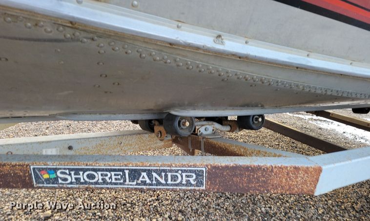 image for item NB9766 1988 Lund boat