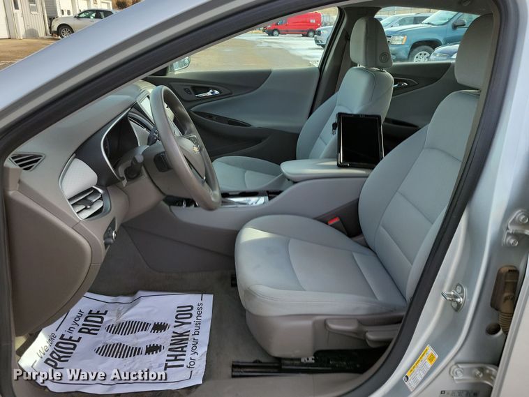 image for item NB9772 2017 Chevrolet Malibu 