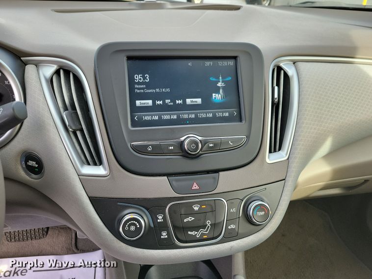 image for item NB9772 2017 Chevrolet Malibu 