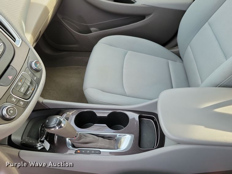 image for item NB9772 2017 Chevrolet Malibu 