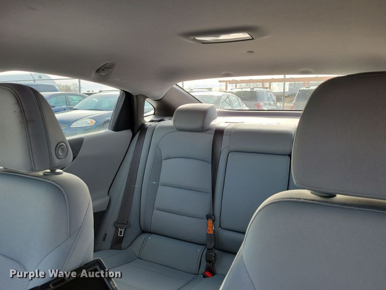 image for item NB9772 2017 Chevrolet Malibu 