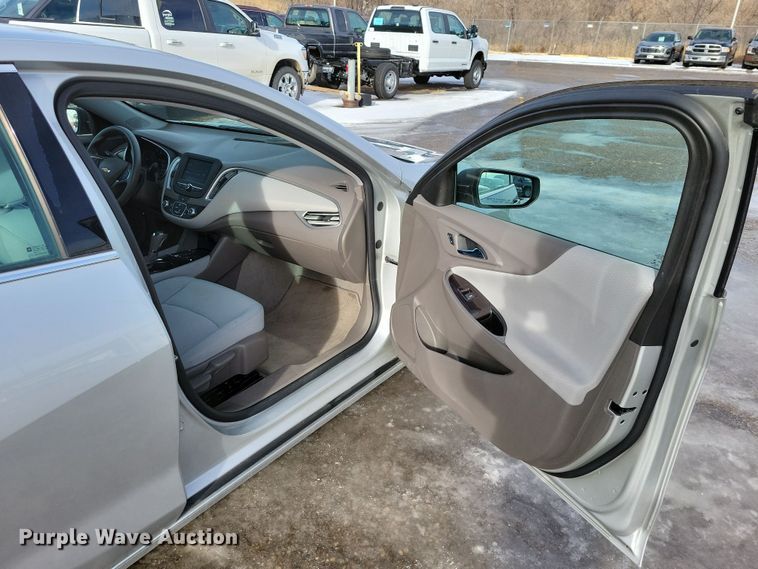 image for item NB9772 2017 Chevrolet Malibu 