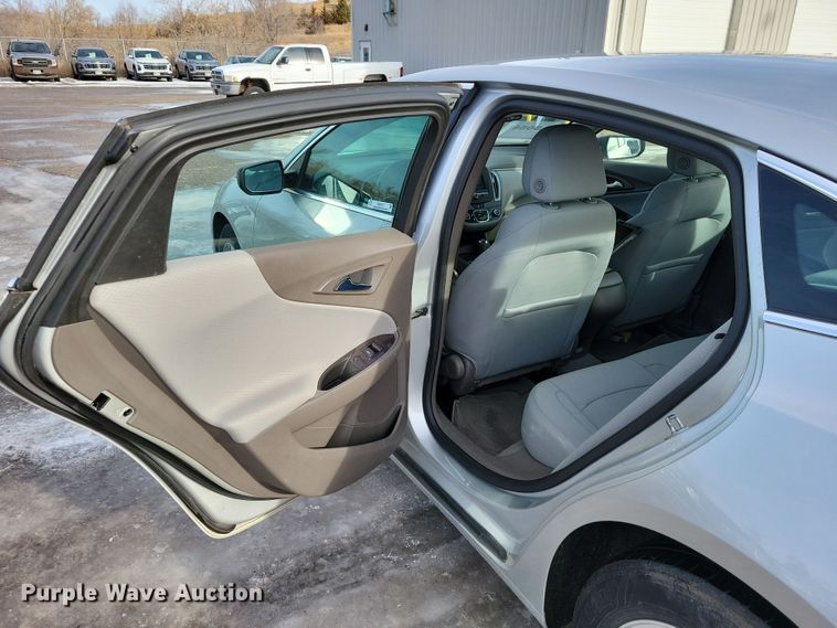 image for item NB9772 2017 Chevrolet Malibu 