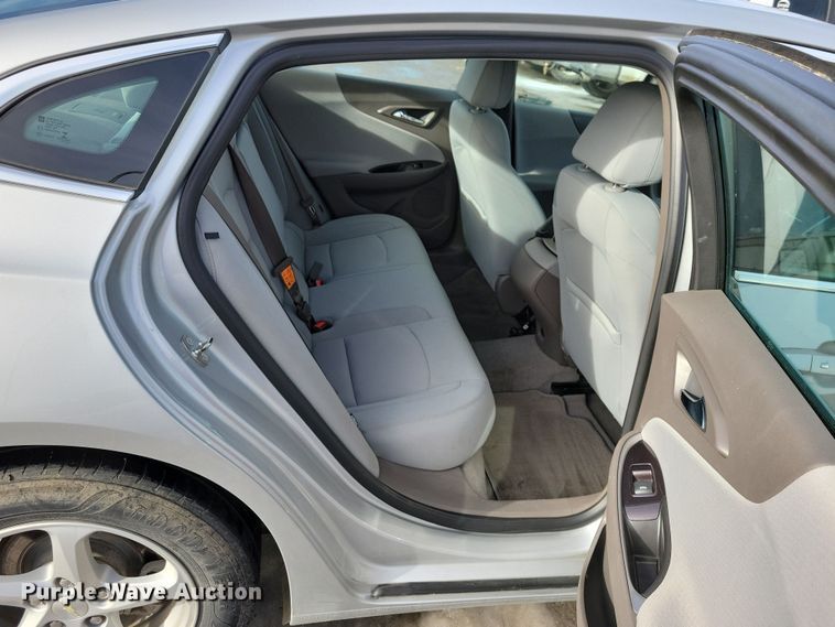 image for item NB9772 2017 Chevrolet Malibu 