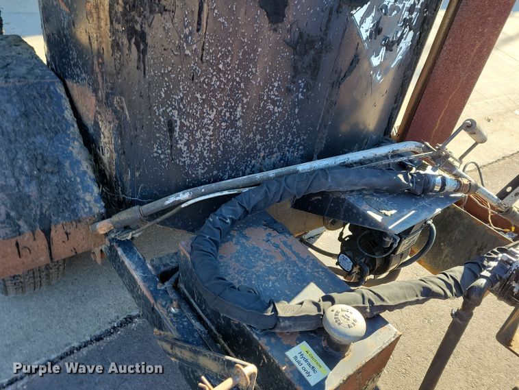 image for item NB9781 1999 SMCI OJK-120D melter applicator