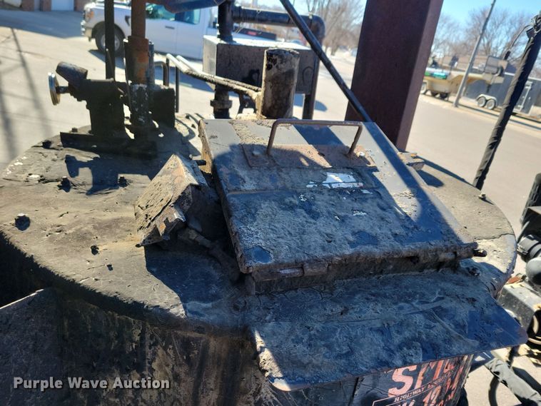 image for item NB9781 1999 SMCI OJK-120D melter applicator