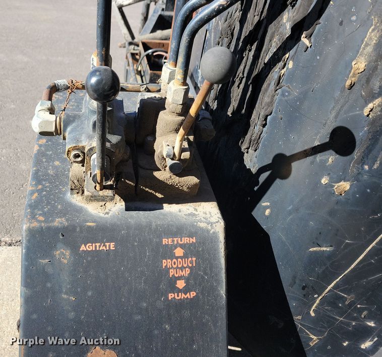 image for item NB9781 1999 SMCI OJK-120D melter applicator