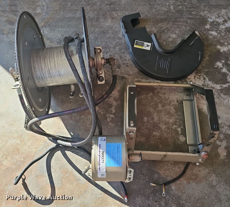 image for item NI9371 (2) Hanna hose reels