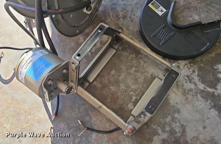 image for item NI9371 (2) Hanna hose reels