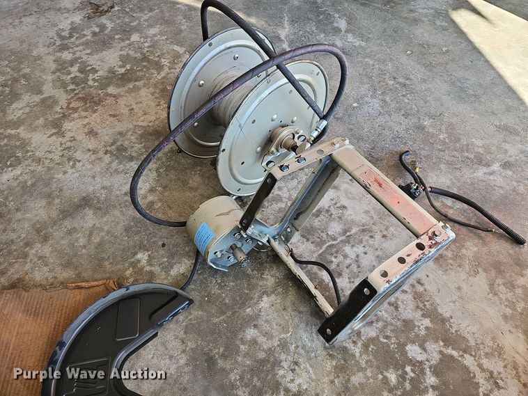 image for item NI9371 (2) Hanna hose reels