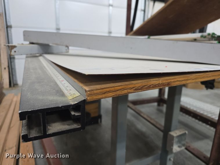 image for item NI9378 Delta  table saw