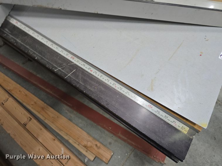 image for item NI9378 Delta  table saw
