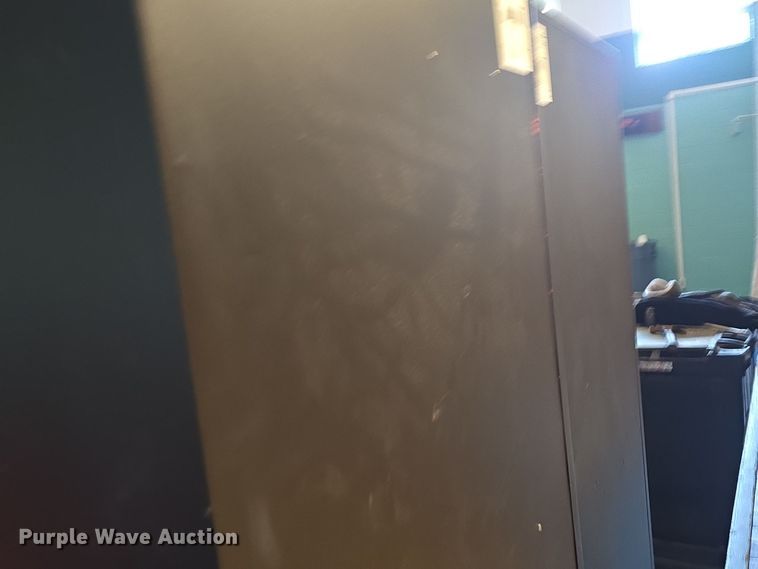 image for item NI9383 (2) vending machines