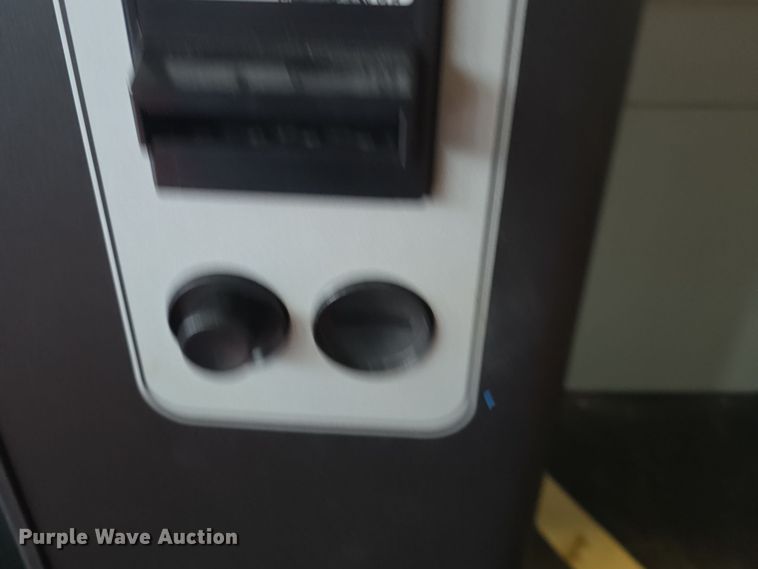 image for item NI9383 (2) vending machines