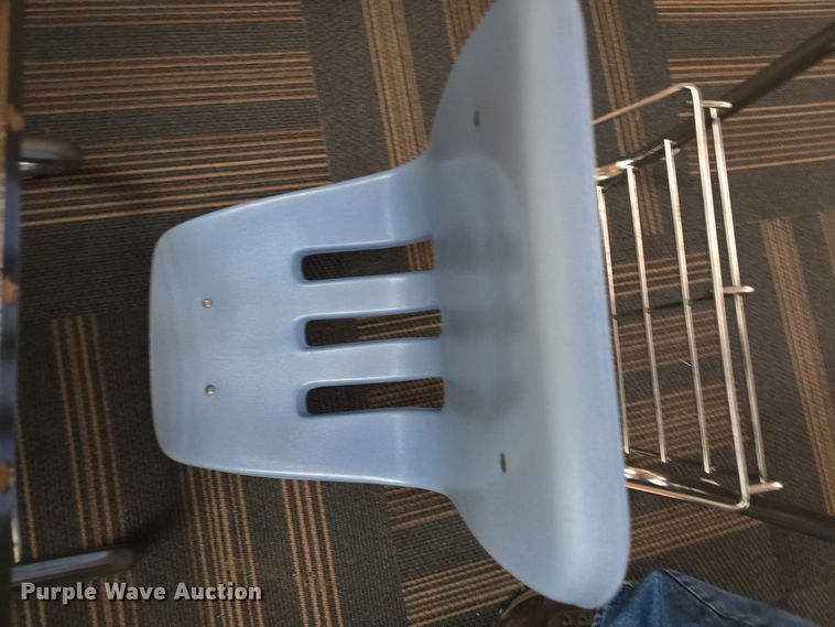 image for item NI9405 (3) school desks