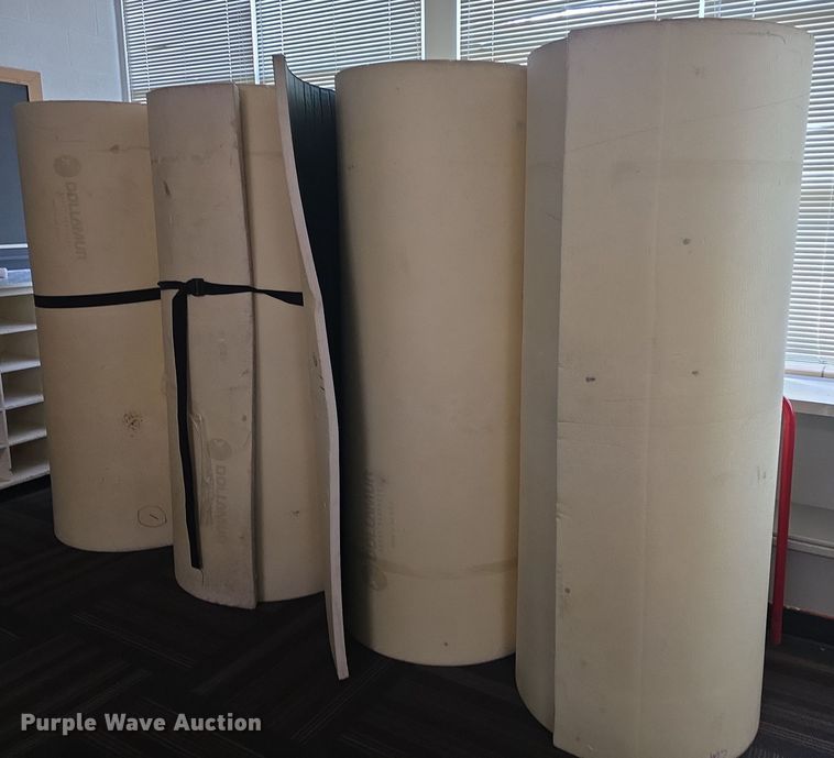 image for item NI9413 (15) wrestling mats