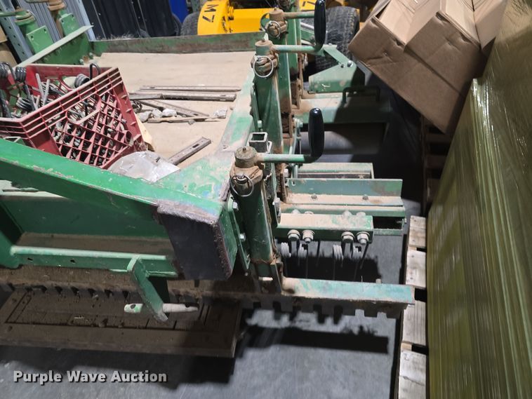 image for item NI9425 Gordon Bannerman B-DM-6 field groomer