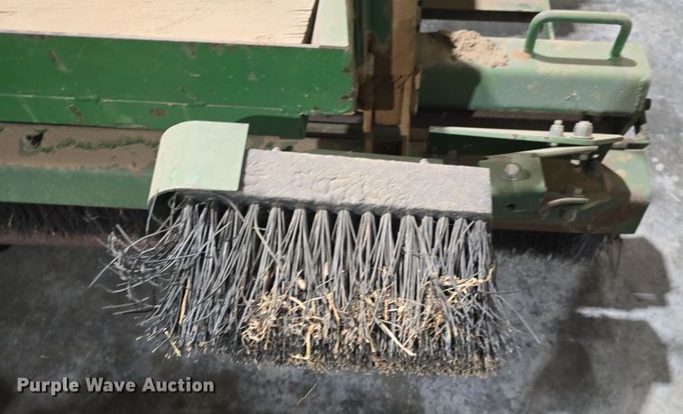 image for item NI9425 Gordon Bannerman B-DM-6 field groomer