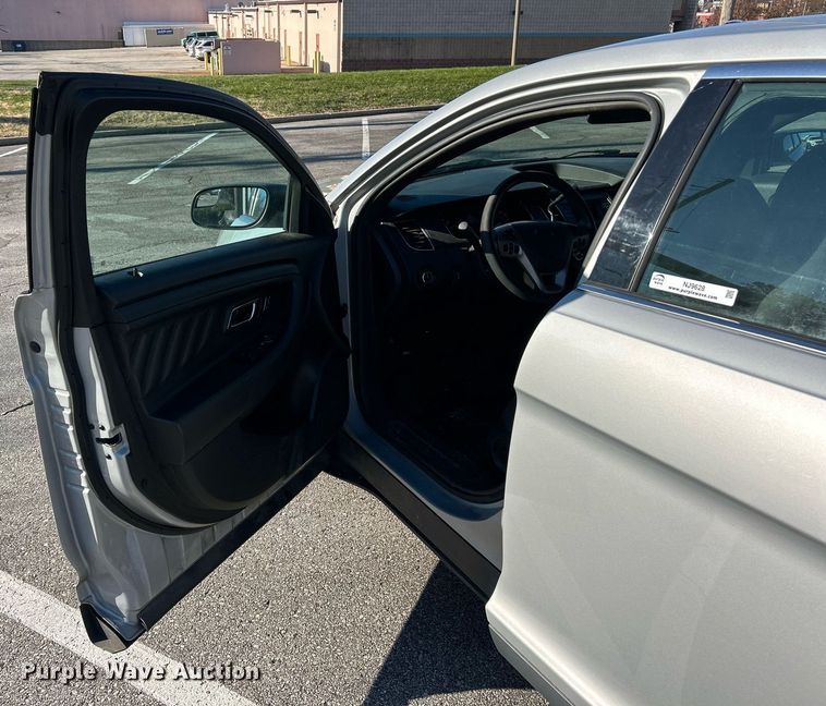 image for item NJ9628 2013 Ford Taurus Police Interceptor 