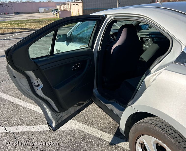image for item NJ9628 2013 Ford Taurus Police Interceptor 