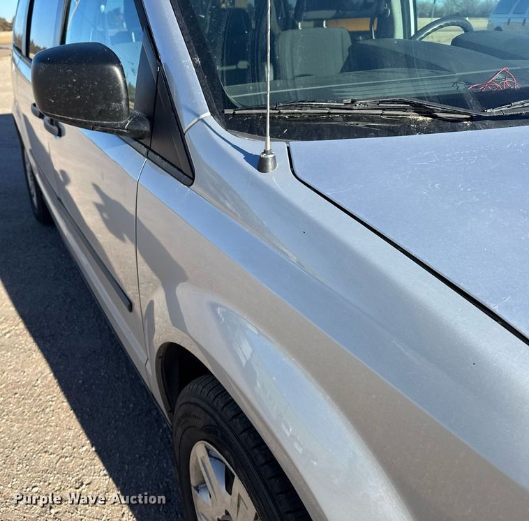 image for item NN9522 2008 Dodge Grand Caravan SE van