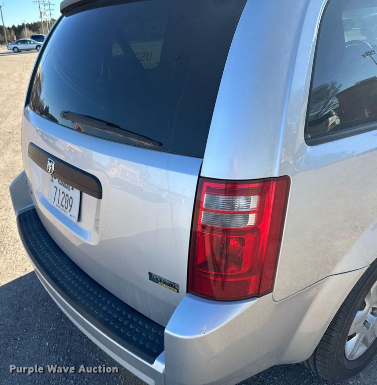 image for item NN9522 2008 Dodge Grand Caravan SE van