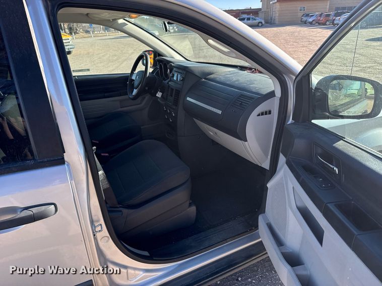 image for item NN9522 2008 Dodge Grand Caravan SE van