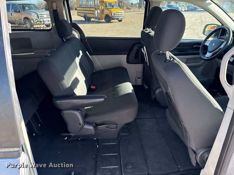 image for item NN9522 2008 Dodge Grand Caravan SE van