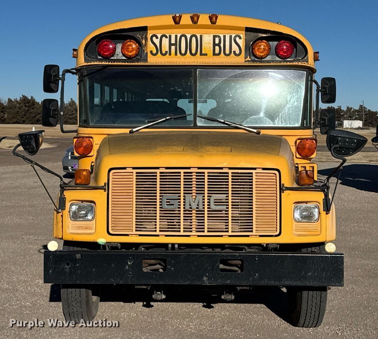 image for item NN9523 2000 GMC school bus