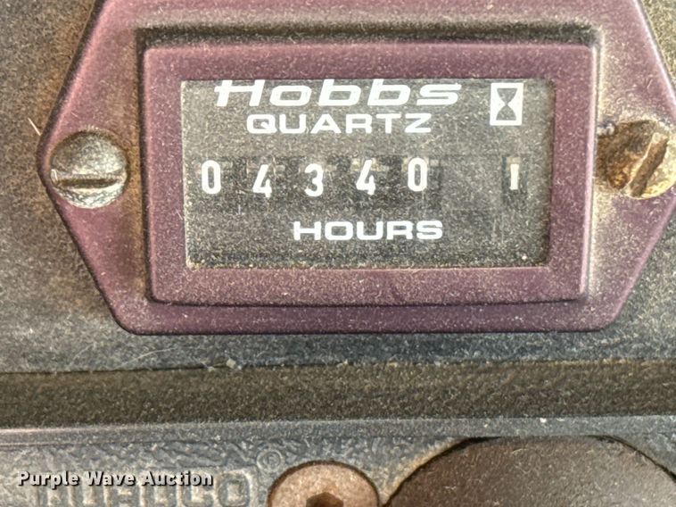 image for item NN9523 2000 GMC school bus