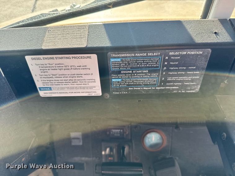 image for item NN9523 2000 GMC school bus