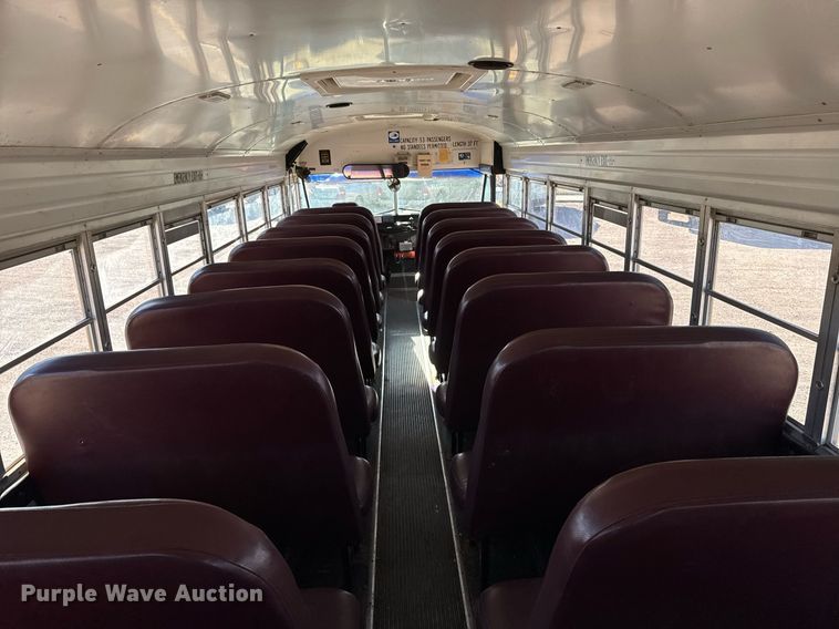 image for item NN9523 2000 GMC school bus