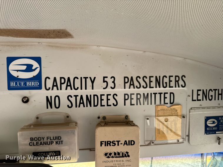 image for item NN9523 2000 GMC school bus