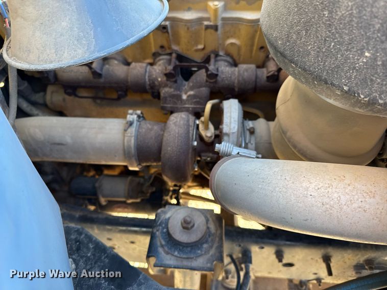 image for item NN9523 2000 GMC school bus