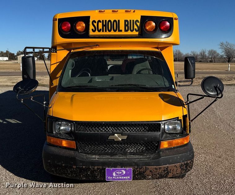 image for item NN9524 2007 Chevrolet Express G3500 school bus
