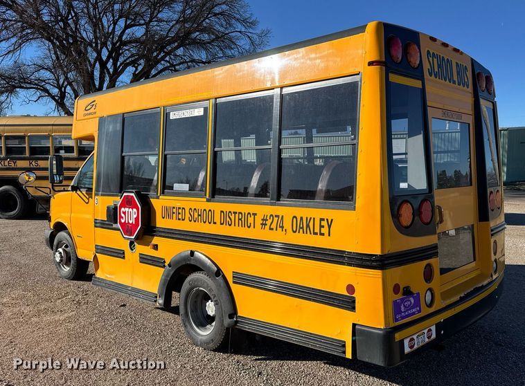 image for item NN9524 2007 Chevrolet Express G3500 school bus
