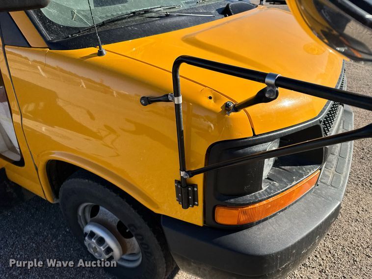 image for item NN9524 2007 Chevrolet Express G3500 school bus