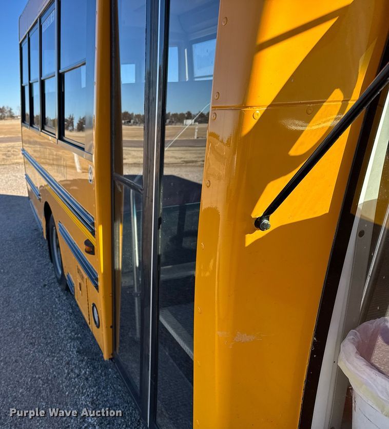 image for item NN9524 2007 Chevrolet Express G3500 school bus