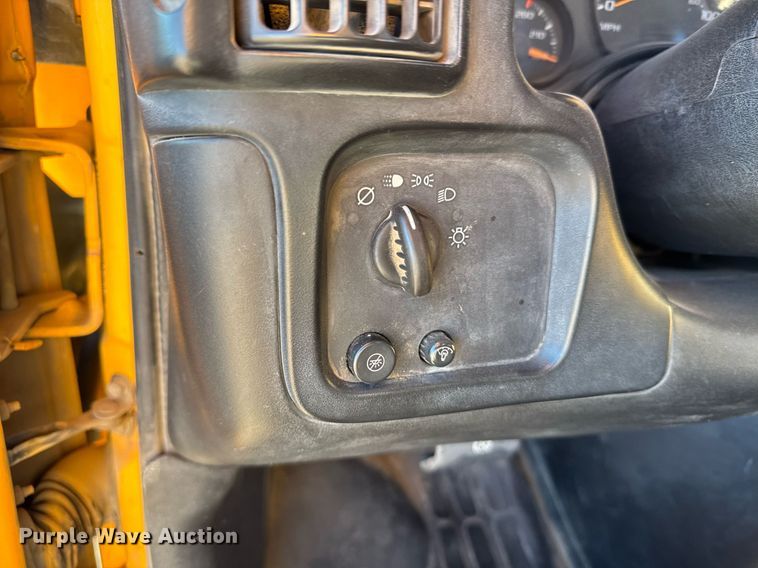 image for item NN9524 2007 Chevrolet Express G3500 school bus