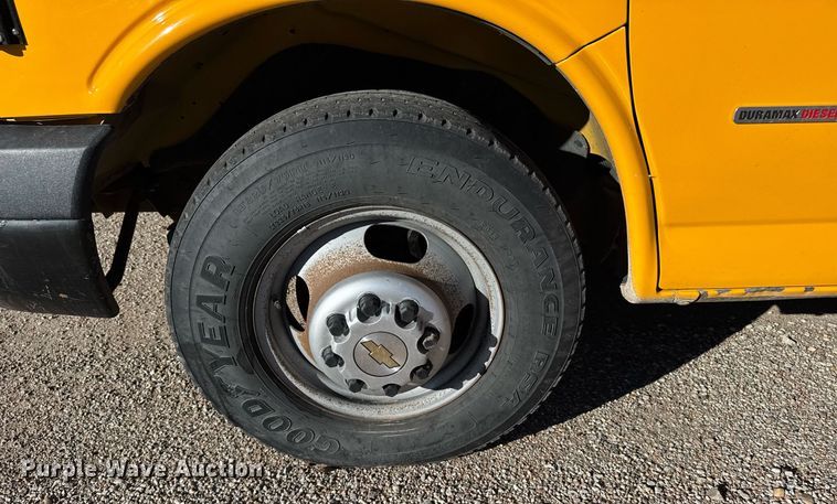 image for item NN9524 2007 Chevrolet Express G3500 school bus