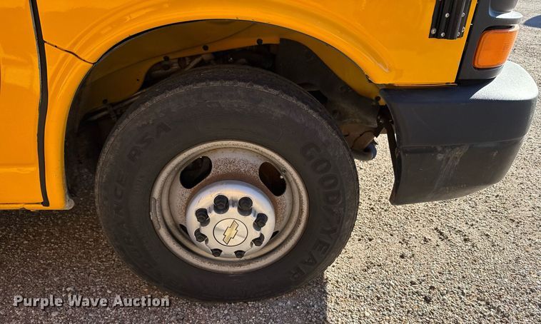 image for item NN9524 2007 Chevrolet Express G3500 school bus