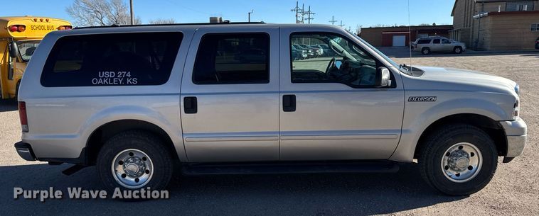 image for item NN9525 2005 Ford Excursion SUV