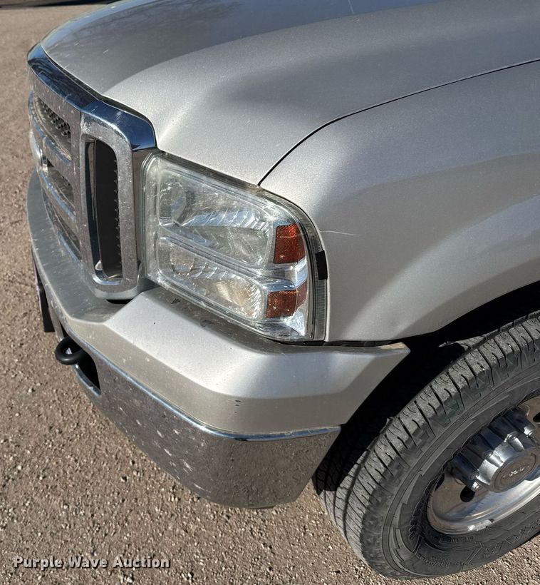 image for item NN9525 2005 Ford Excursion SUV