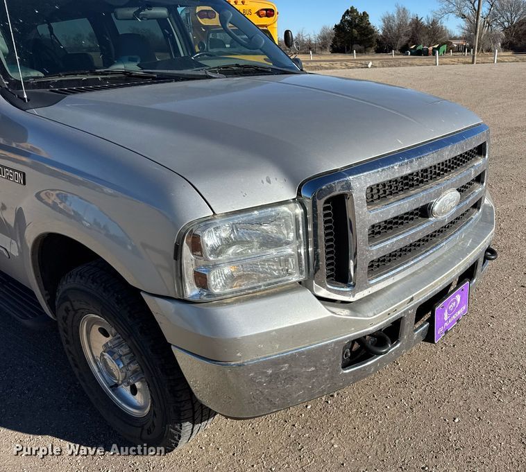 image for item NN9525 2005 Ford Excursion SUV