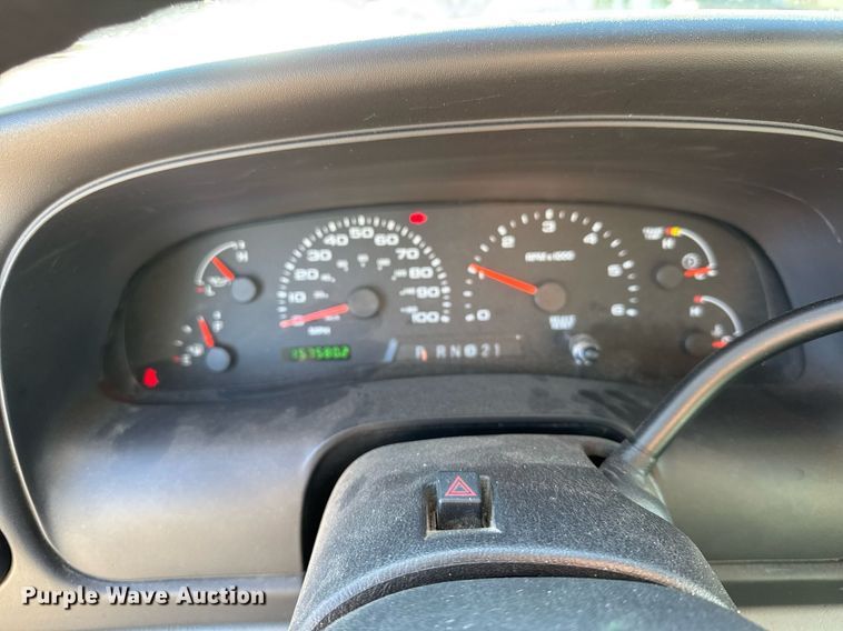 image for item NN9525 2005 Ford Excursion SUV