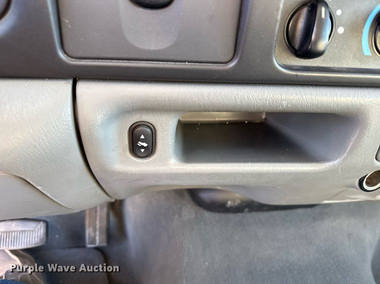 image for item NN9525 2005 Ford Excursion SUV