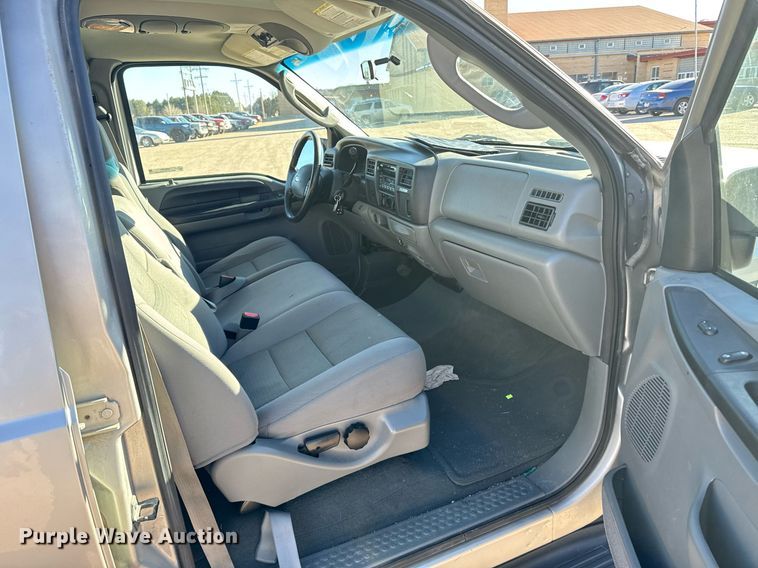 image for item NN9525 2005 Ford Excursion SUV