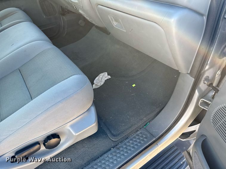 image for item NN9525 2005 Ford Excursion SUV