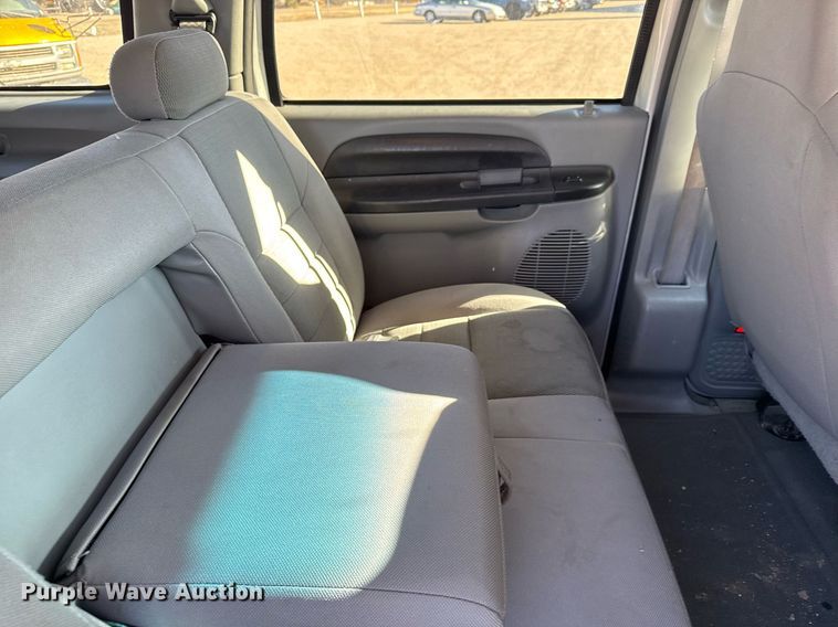 image for item NN9525 2005 Ford Excursion SUV