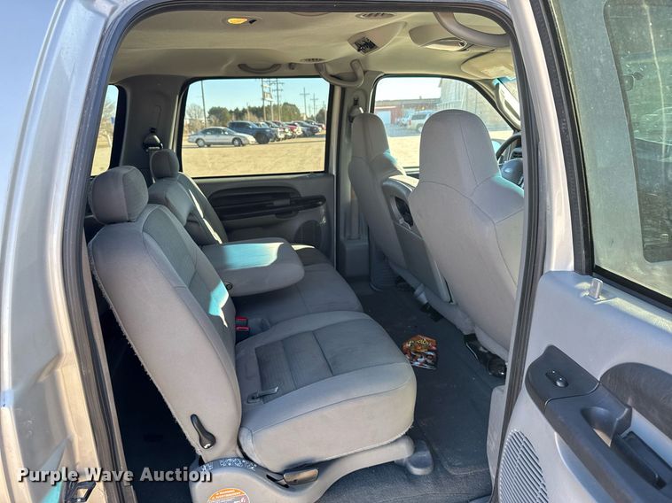 image for item NN9525 2005 Ford Excursion SUV